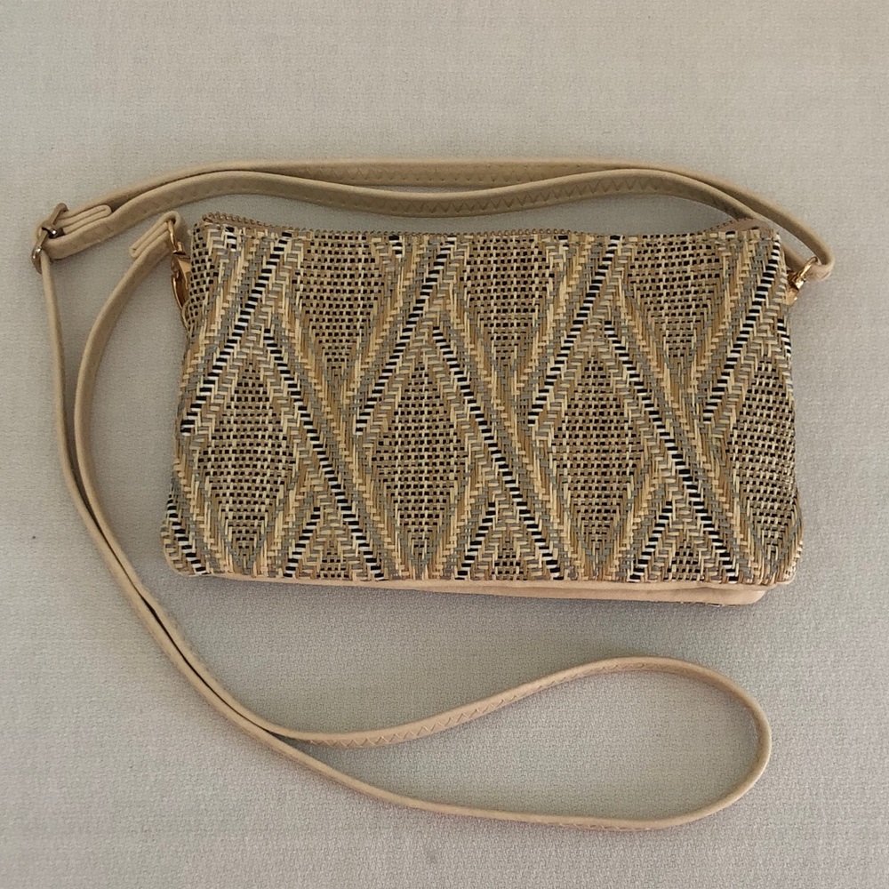 Caroline Hill Woven Crossbody Bag - Picture 13 of 13
